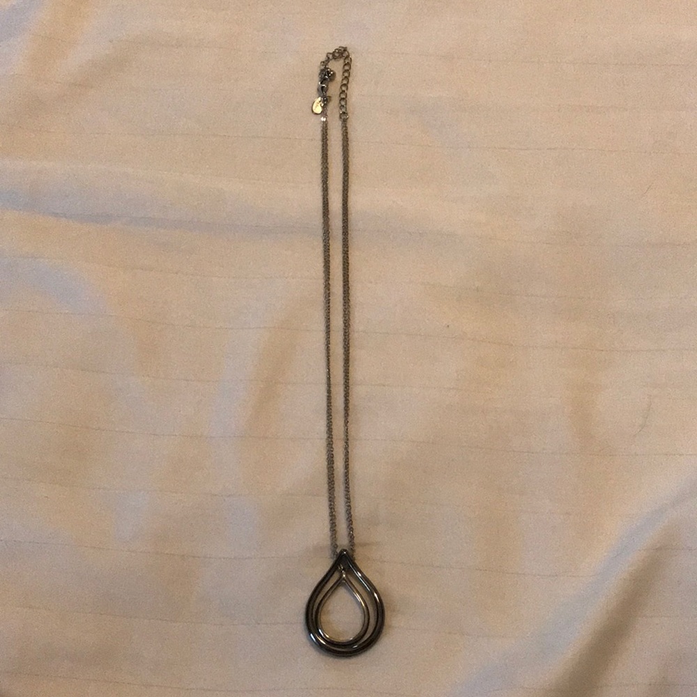 Silver teardrop necklace